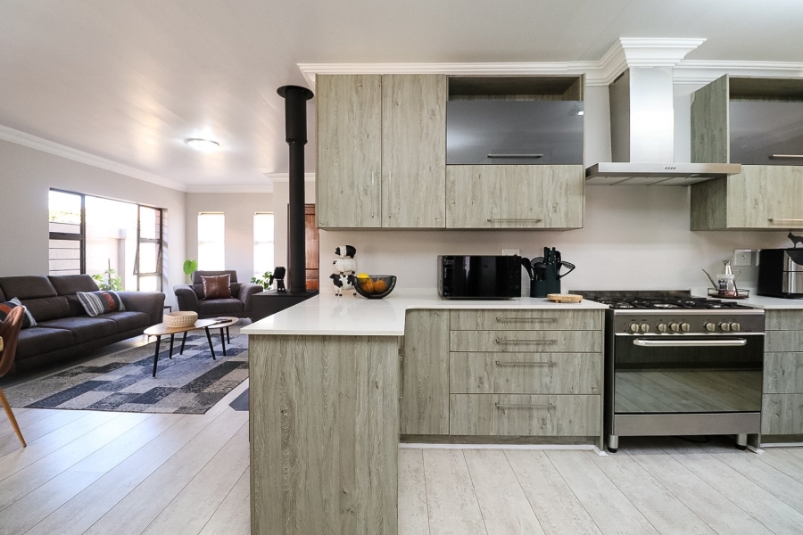 2 Bedroom Property for Sale in Flamwood North West
